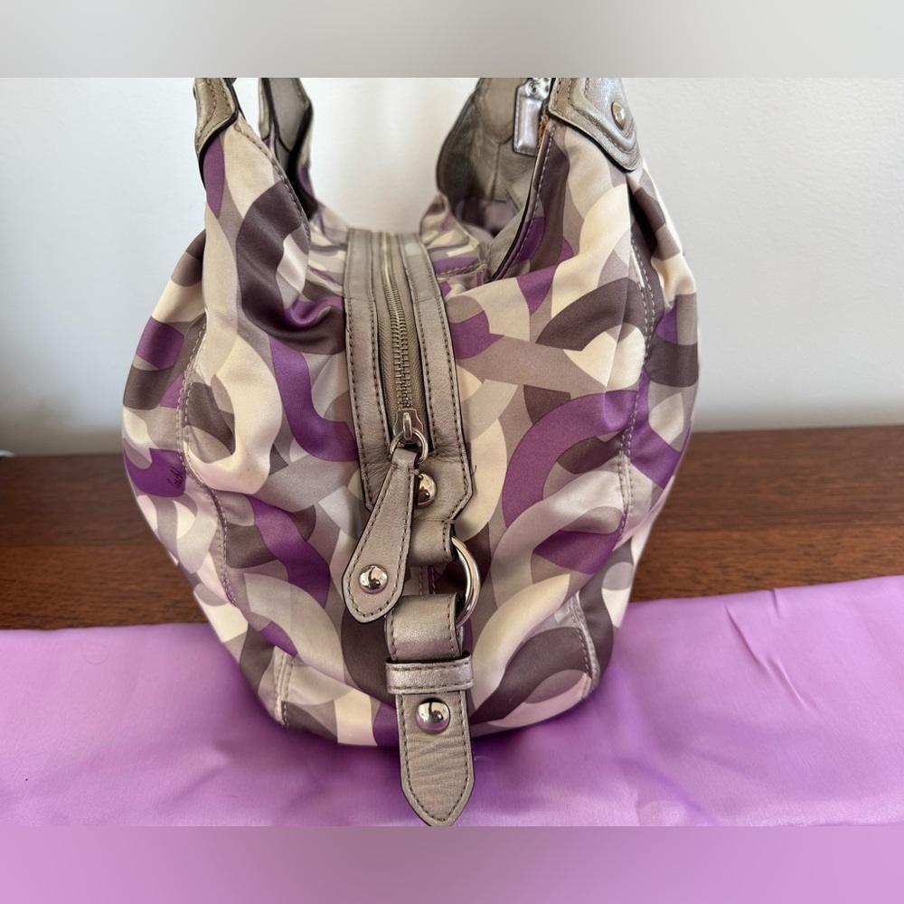 Coach Madison Maggie Hobo Bag - Purple and Gray Chainlink - EUC - Picture 7 of 14